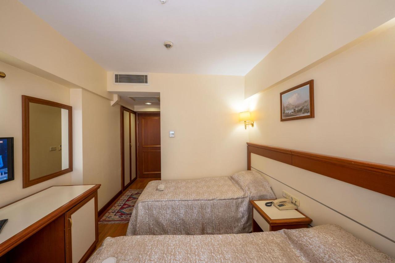 Hotel Erdal Истанбул Екстериор снимка
