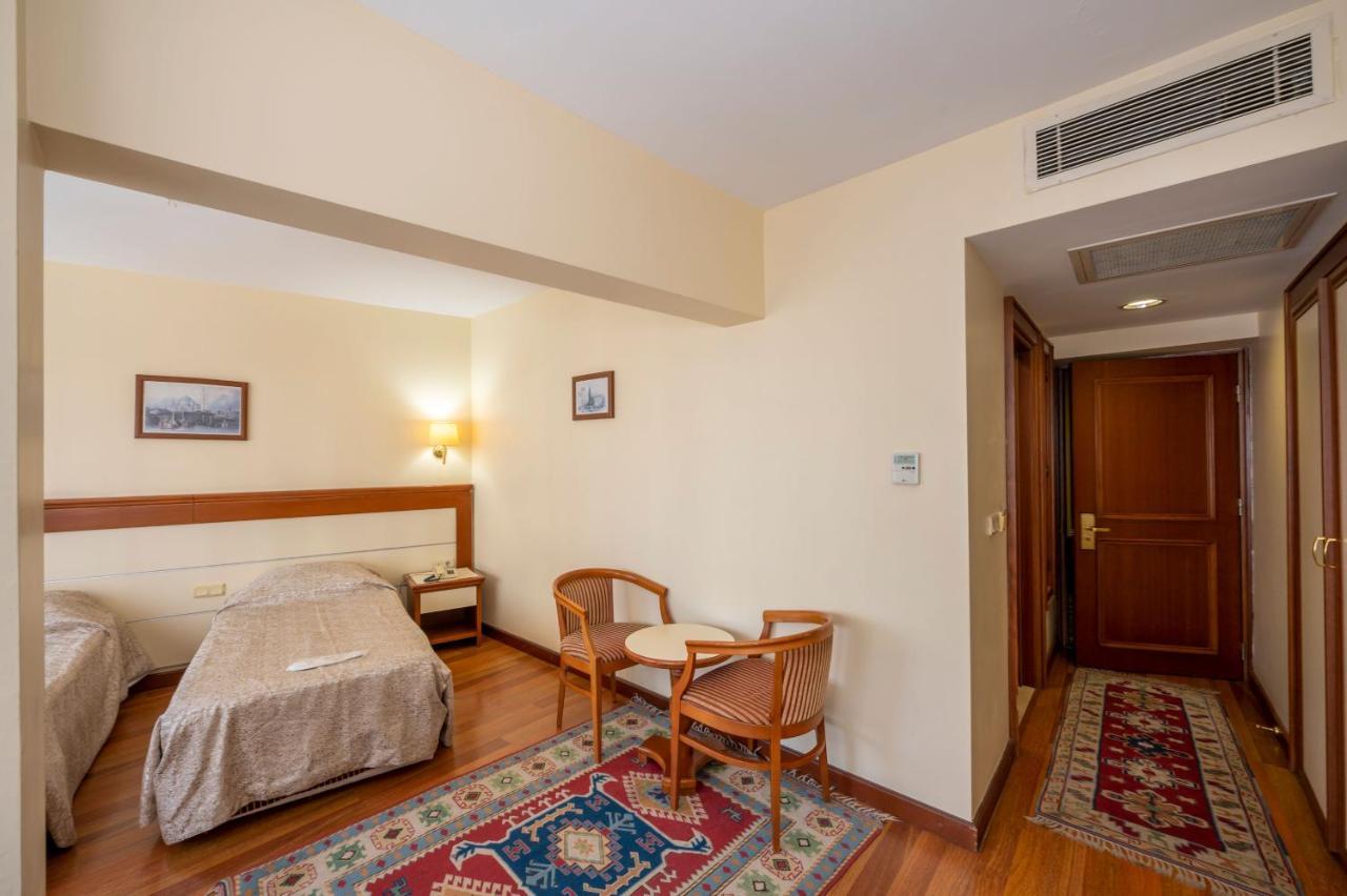 Hotel Erdal Истанбул Екстериор снимка